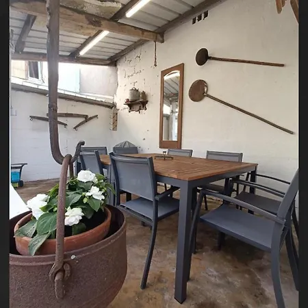 Saint-roch Holiday home